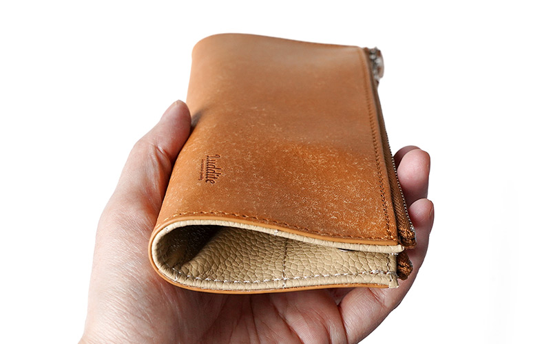 【イタリアンレザー MAYA】ペンケース 仕切りあり 2ポケット付き ベンディ 本革 Luddite ラダイト