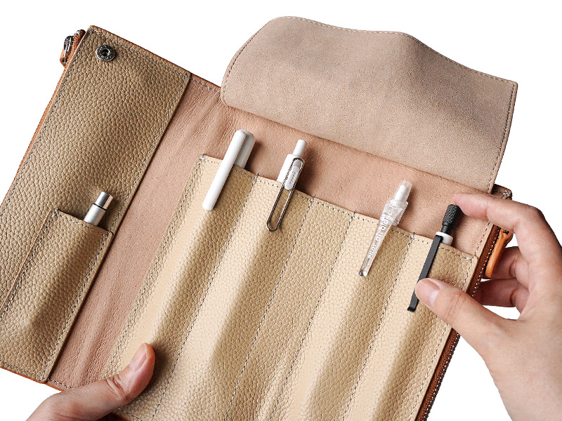 【イタリアンレザー MAYA】ペンケース ロール ベンディ エッセンシャル 本革 Luddite ラダイト